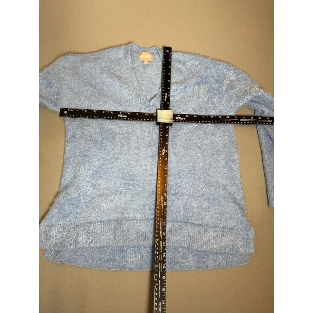 Show Me Your Mumu Cozy Forever Sweater Blue Fuzzy V-Neck XS - Picture 9 of 9